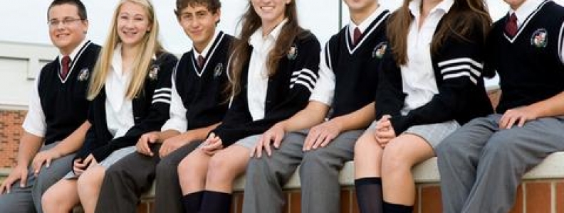 La importancia de los uniformes escolares en la unión de los alumnos